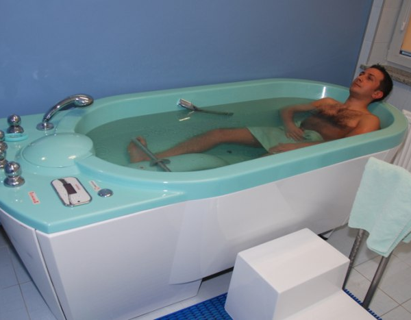 Kąpiel kwasowęglowa