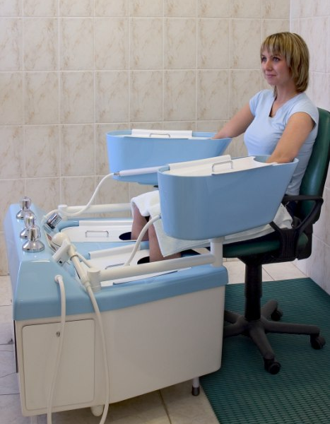 Kąpiel strumieniowa zmiennocieplna kończyn górnych i dolnych